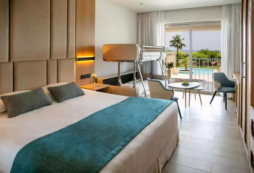 호텔 Asterias Beach