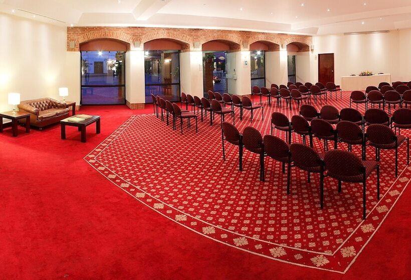 هتل Estelar La Fontana