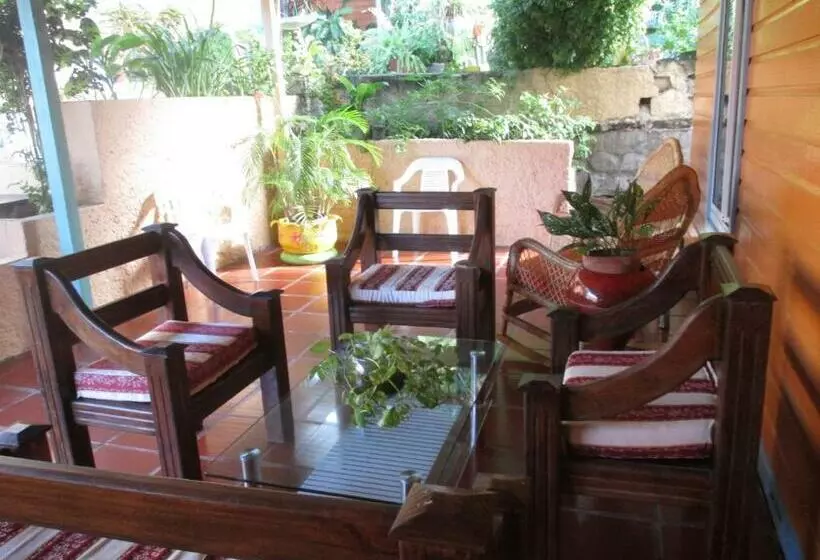 هتل Flemming Tree