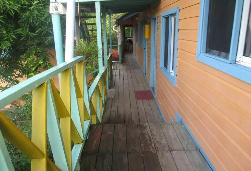 هتل Flemming Tree