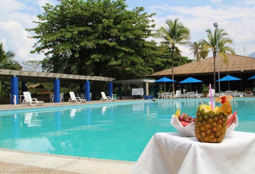 Hotel Guadaira Resort