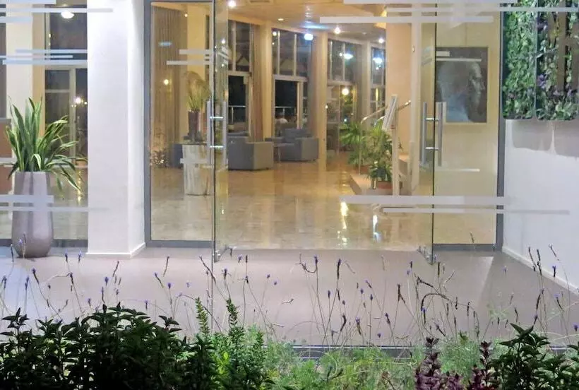 בית מלון כפרי Marina