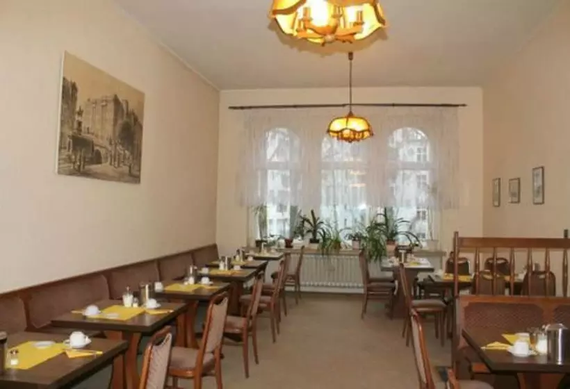 هتل Pension Margrit