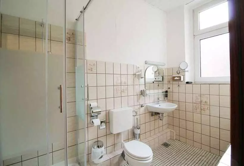 هتل Pension Margrit