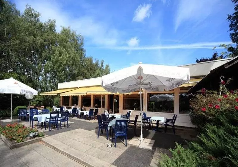 בית מלון כפרי Restaurant Seegarten Quickborn