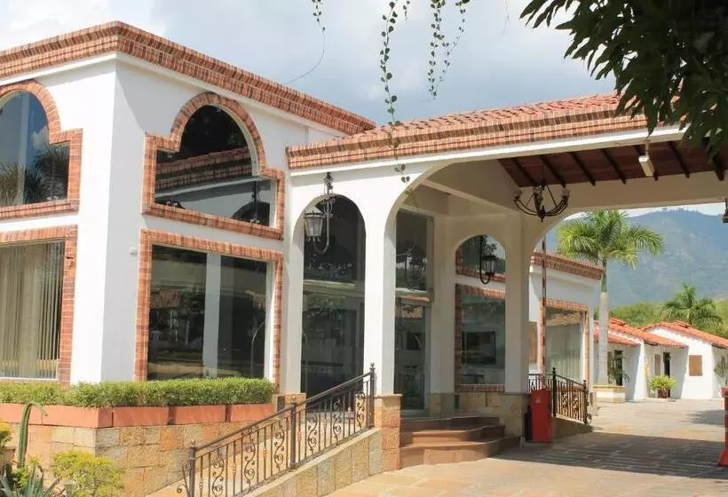 هتل San Juan Internacional