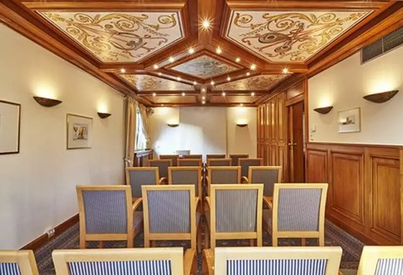 Bernstein Hotel Villa Kastania