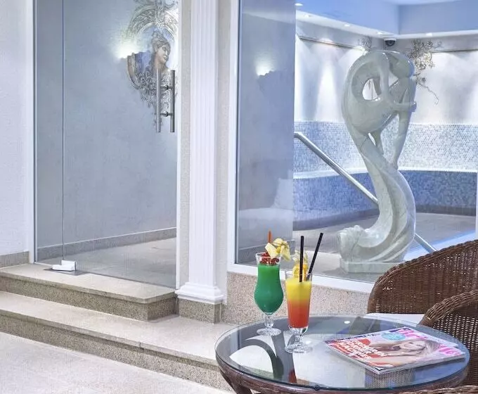 Bernstein Hotel Villa Kastania