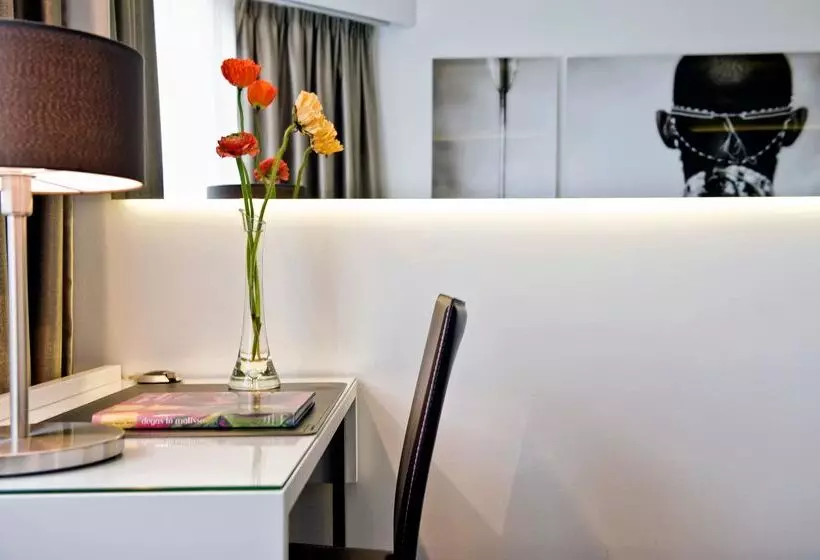 هتل Wyndham Berlin Excelsior