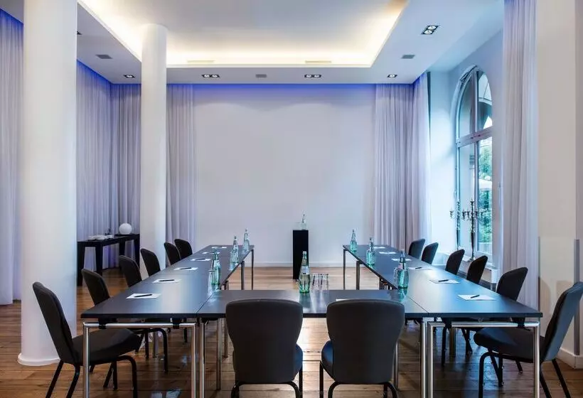 هتل Wyndham Berlin Excelsior