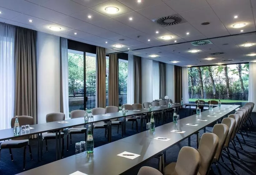 هتل Wyndham Berlin Excelsior