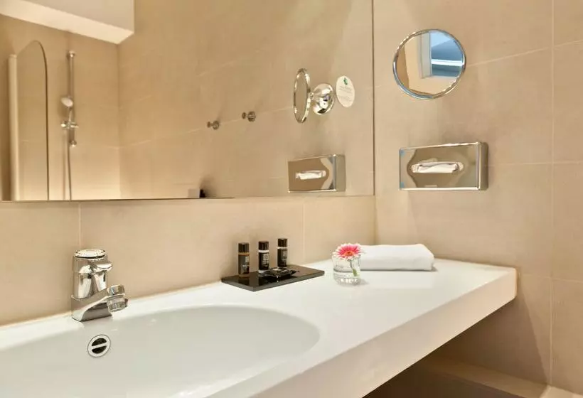 هتل Wyndham Berlin Excelsior