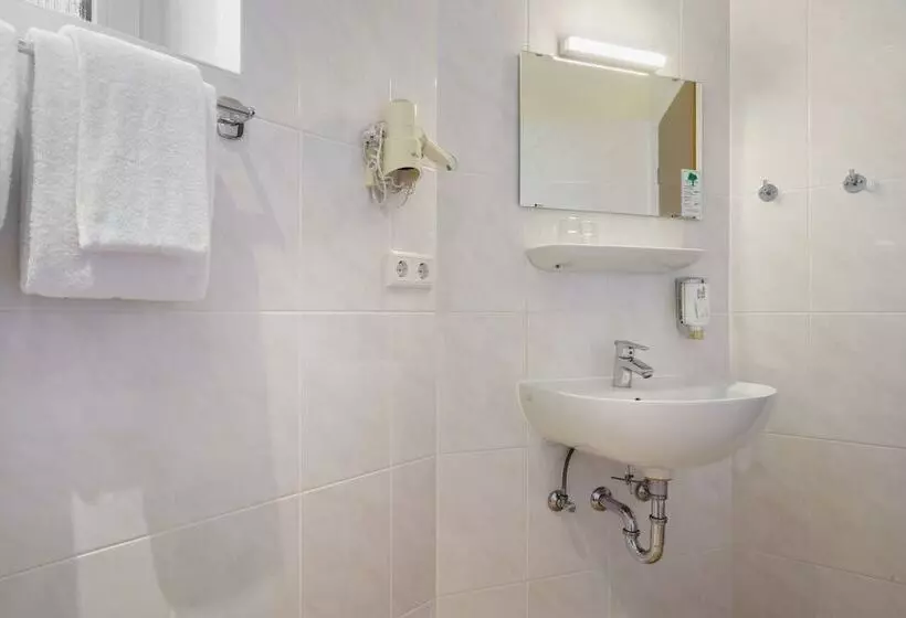 فندق Continental Hamburg Hauptbahnhof