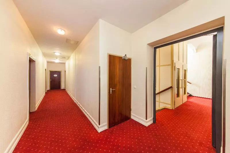 فندق Continental Hamburg Hauptbahnhof