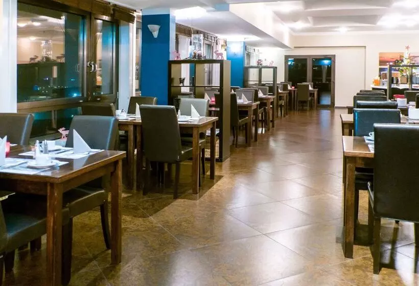 هتل Astor Kiel By Campanile