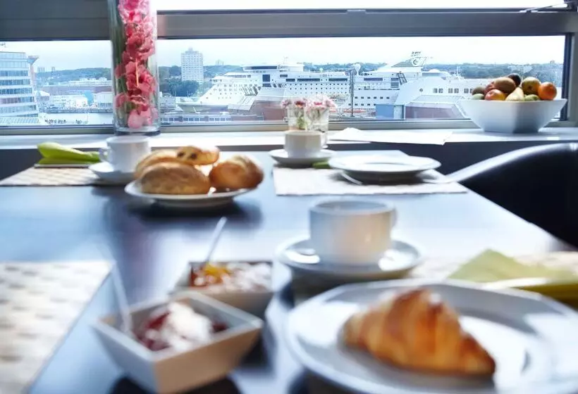 هتل Astor Kiel By Campanile