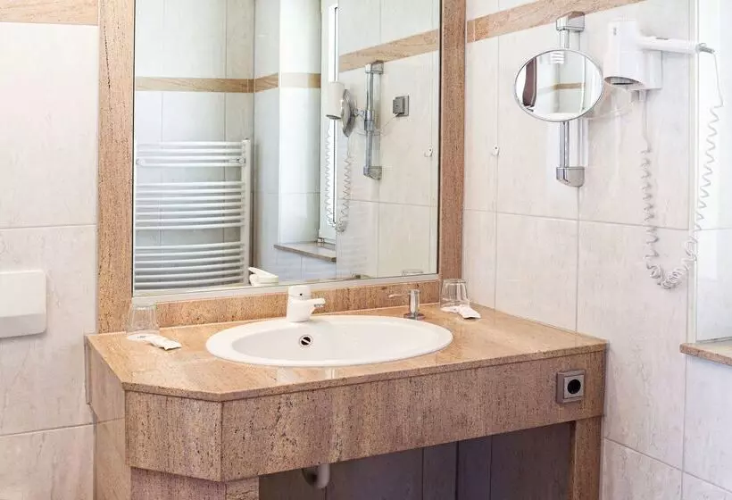 فندق Dusseldorf City By Tulip Inn