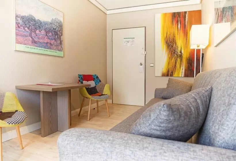 فندق Dusseldorf City By Tulip Inn