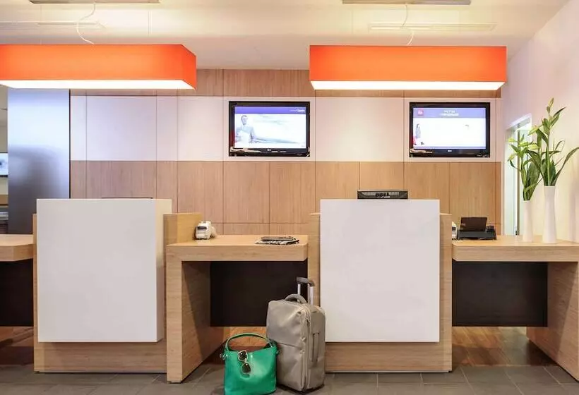 Ibis Hotel Düsseldorf Hauptbahnhof