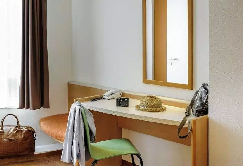 Ibis Hotel Düsseldorf Hauptbahnhof