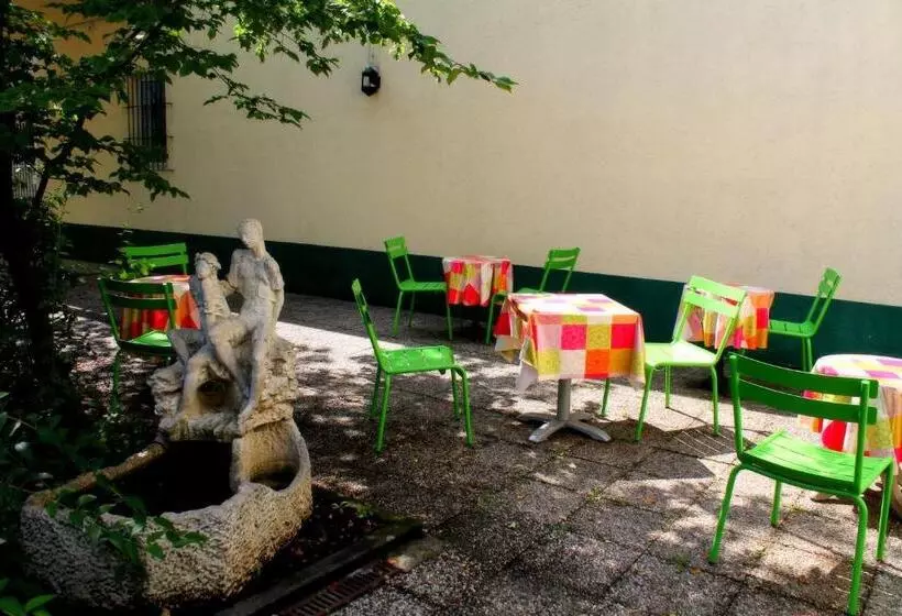 בית מלון כפרי Lorien