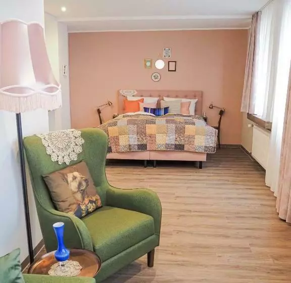 فندق Tante Alma S Mülheimer