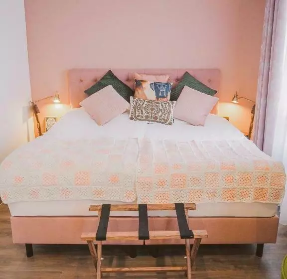 فندق Tante Alma S Mülheimer