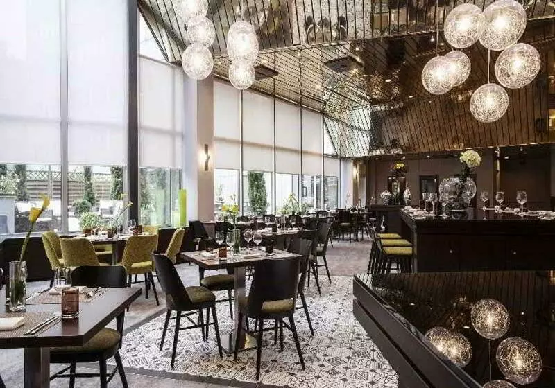 هتل Renaissance Duesseldorf