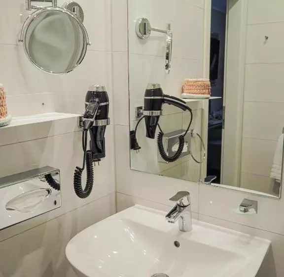 فندق Tante Alma S Mülheimer