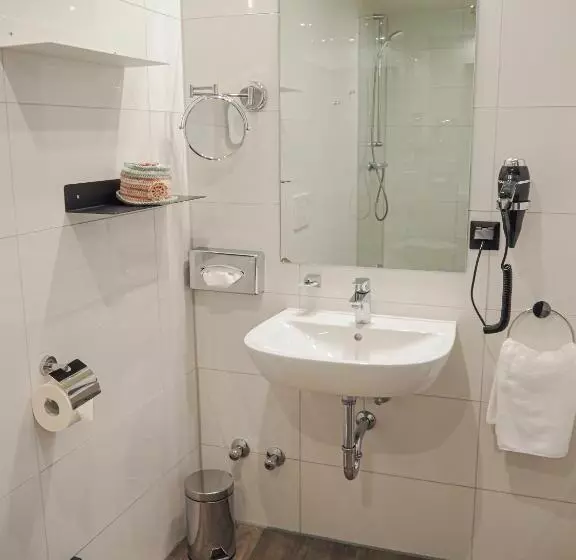 فندق Tante Alma S Mülheimer