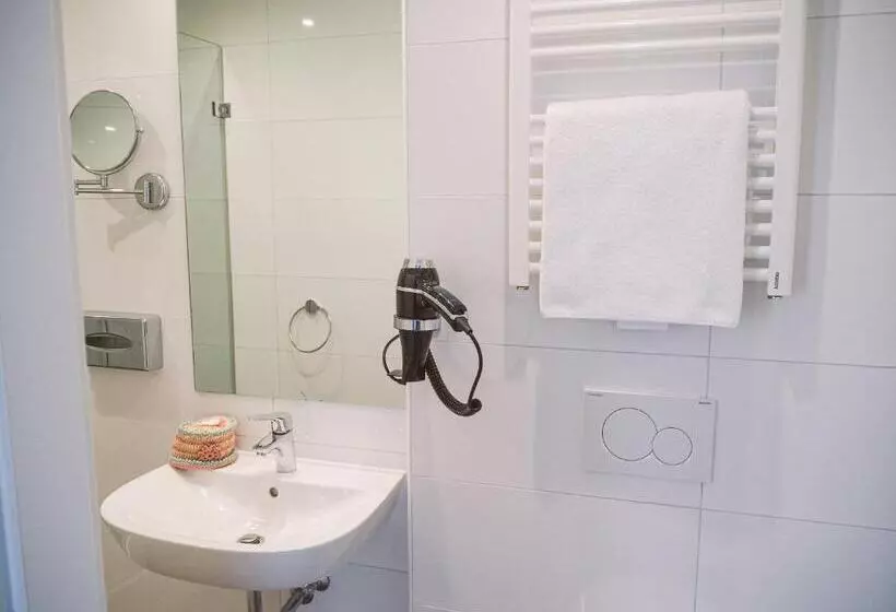 فندق Tante Alma S Mülheimer