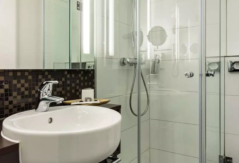 هتل Esplanade Dortmund