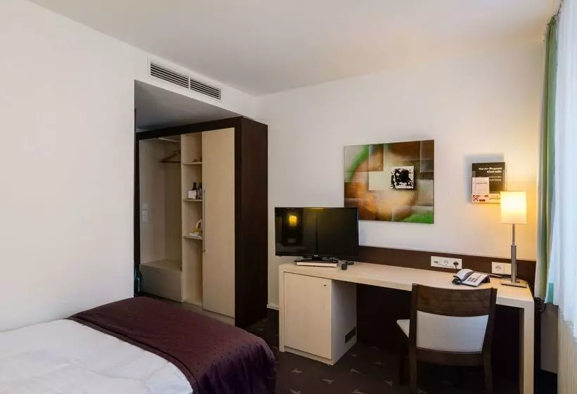 هتل Esplanade Dortmund