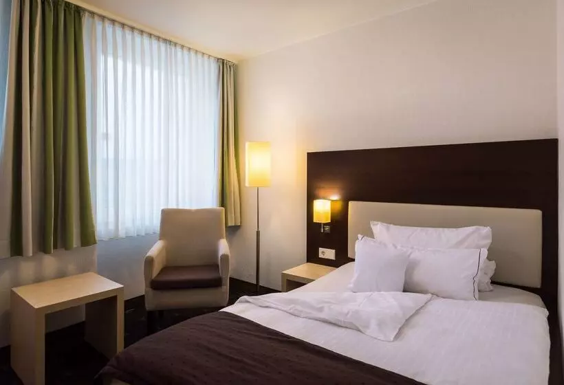 هتل Esplanade Dortmund