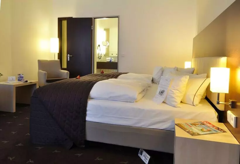 هتل Esplanade Dortmund