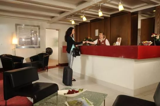 בית מלון כפרי Business Rosenau