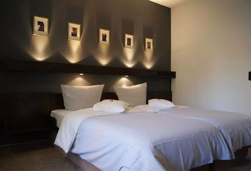 Отель Lindenhof