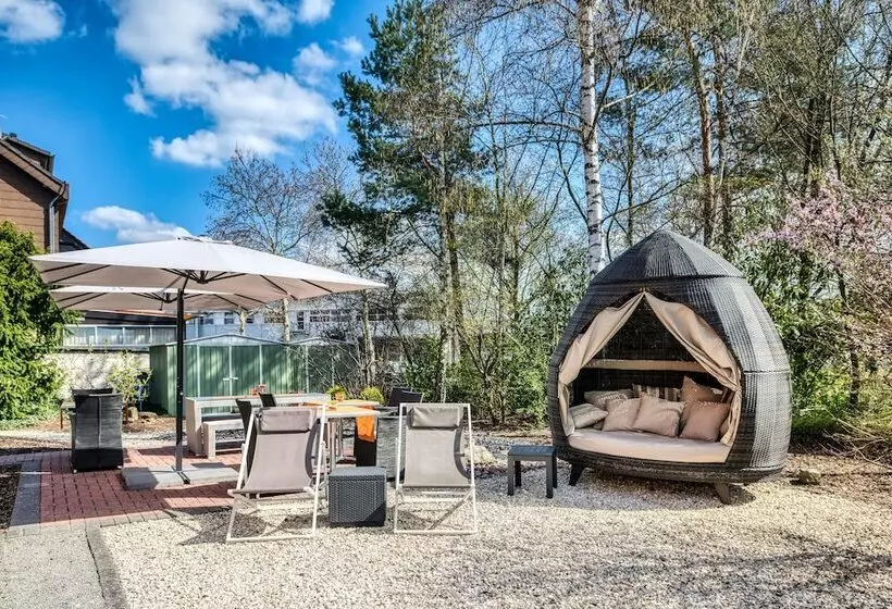 & Living Am Wartturm Hotel & Apartments