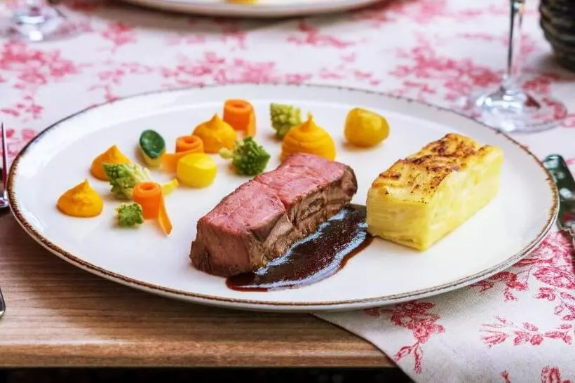 Victor S Seehotel Weingärtner Bostalsee