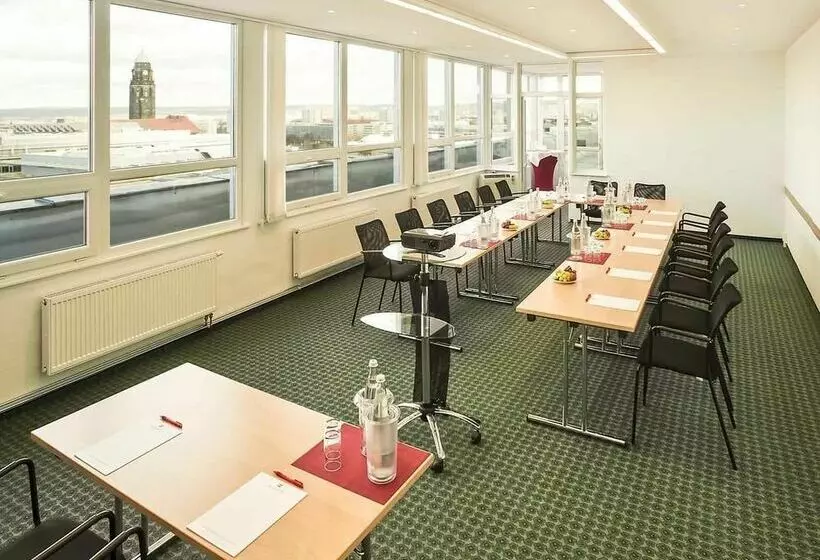 בית מלון כפרי Ibis Dresden Koenigstein