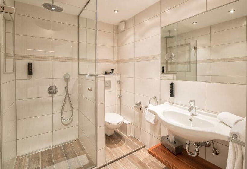 בית מלון כפרי Isartor