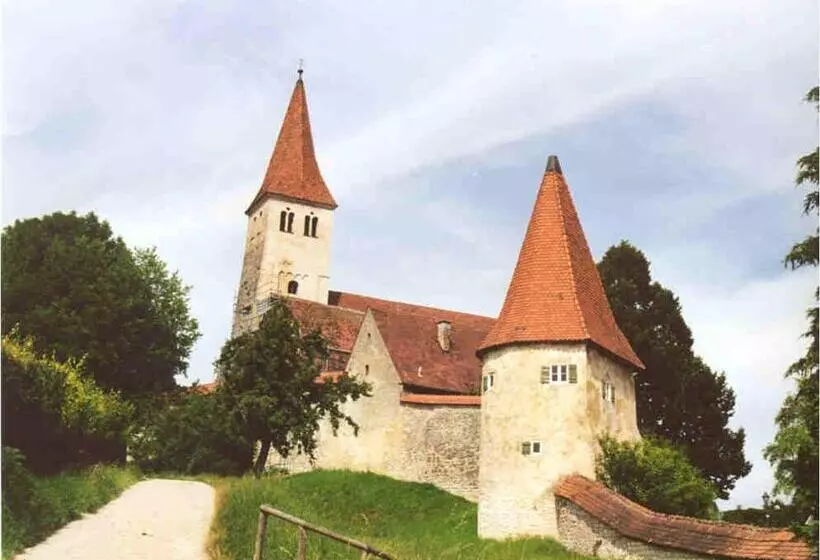 Отель Landgasthof Schuster