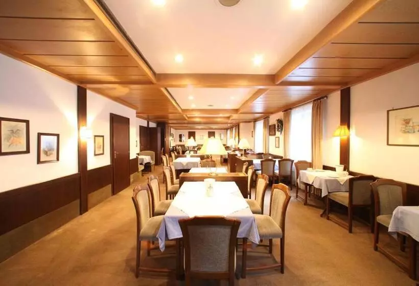 Отель Landgasthof Schuster