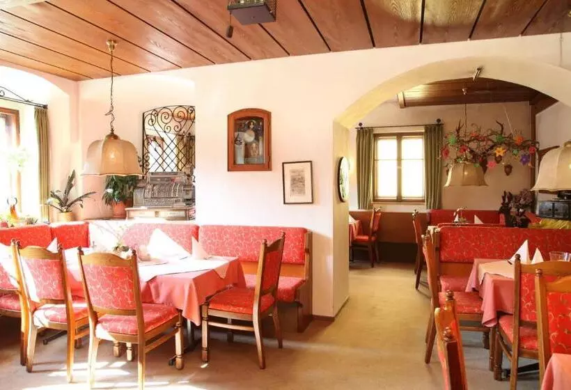 Отель Landgasthof Schuster