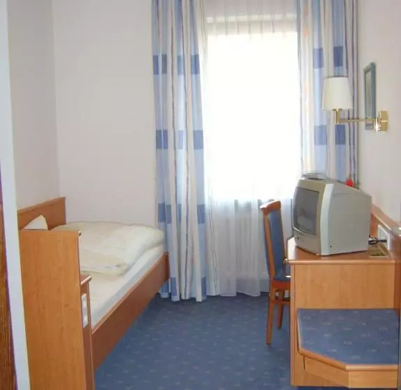 Отель Landgasthof Schuster