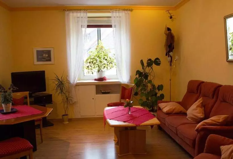 בית מלון כפרי Restaurant Löwen