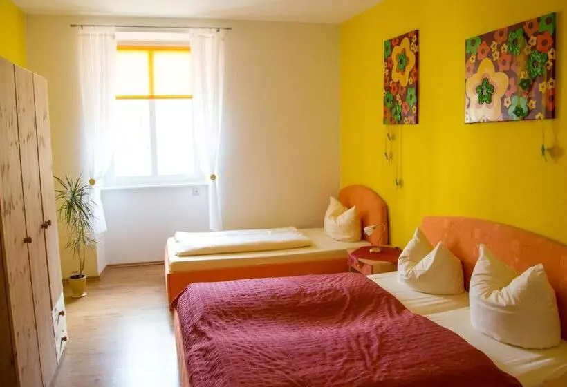 בית מלון כפרי Restaurant Löwen