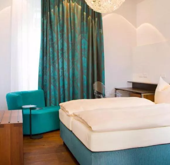 ホテル Münchner Hof Und Blauer Turm