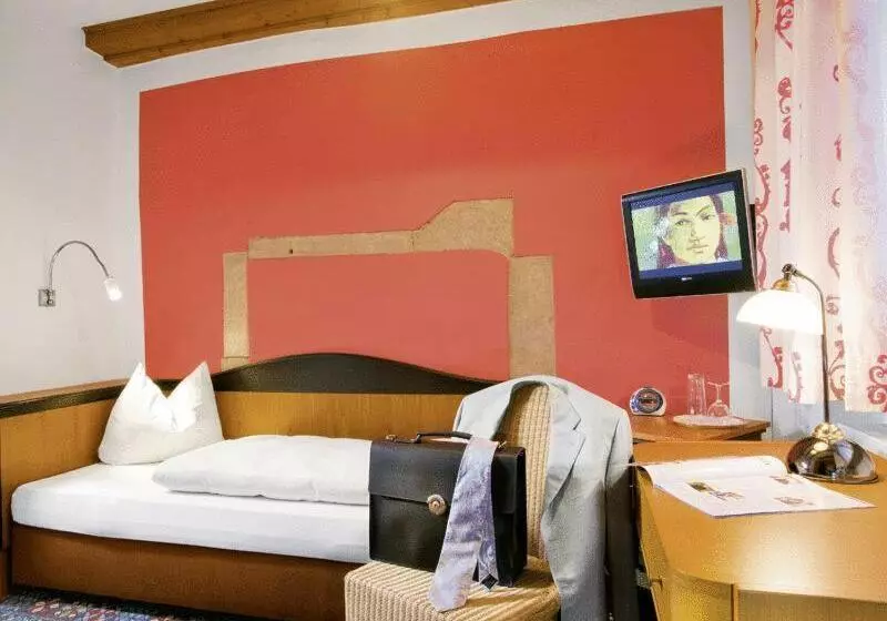 ホテル Münchner Hof Und Blauer Turm