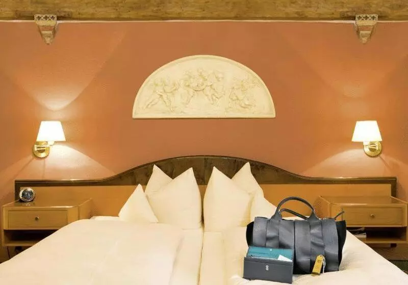 ホテル Münchner Hof Und Blauer Turm